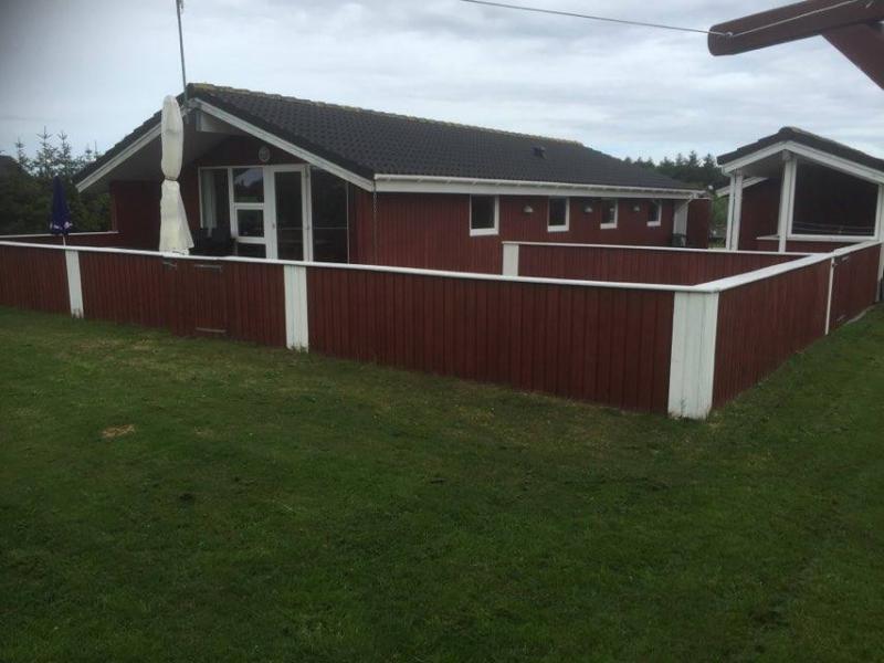 Dejlig veludstyret saunahus i bork havn, med lukket/indhegnet have ... Terrasse sommerhus